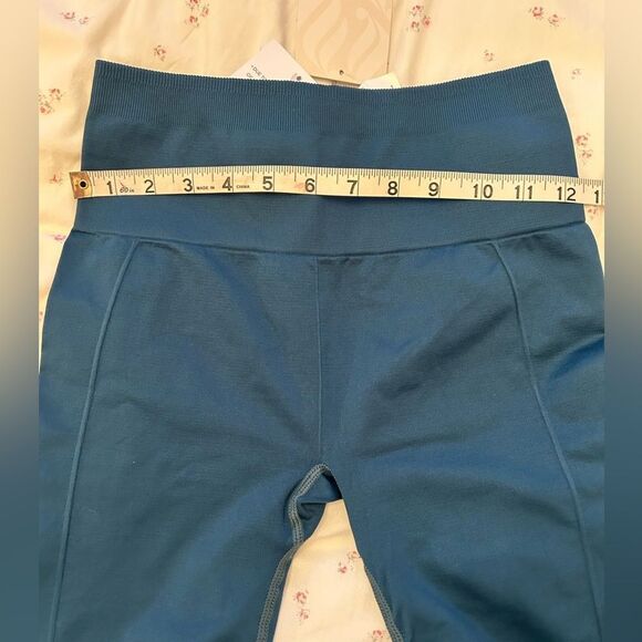 Fabletics Women's Blue Leggings Small NWT - Picture 7 of 7